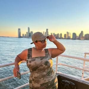 Meet your Posher, April